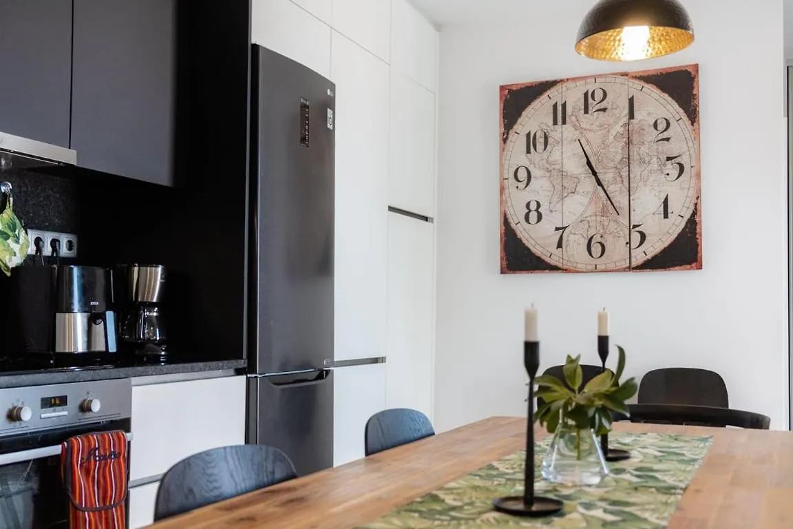 Отель Guestready - Anakaj House Фуншал Гостевой дом